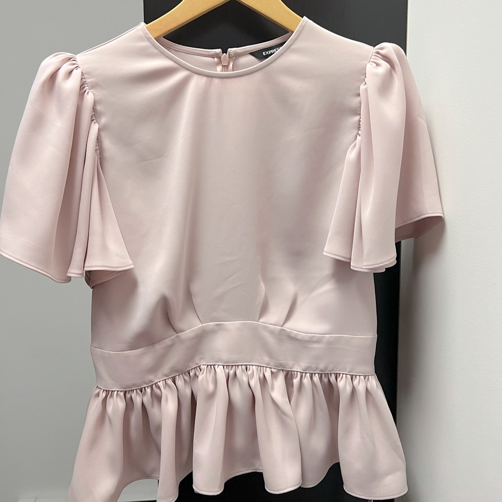 Express Blush pink short sleeve Peplum top